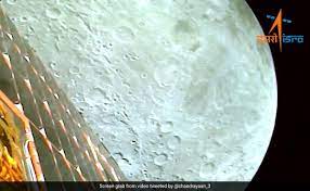 चंद्रयान-3 ने चंद्रमा की कुछ और तस्वीरें भेजीं, इसरो ने कहा कि मिशन एकदम तय समय पर