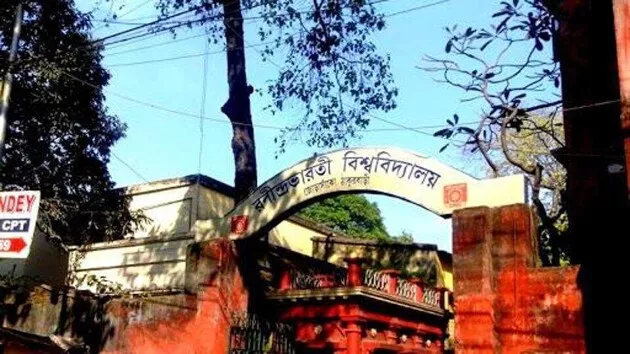 रविंद्र भारती की पांच छात्राओं से रैगिंग का आरोप, प्राथमिकी दर्ज