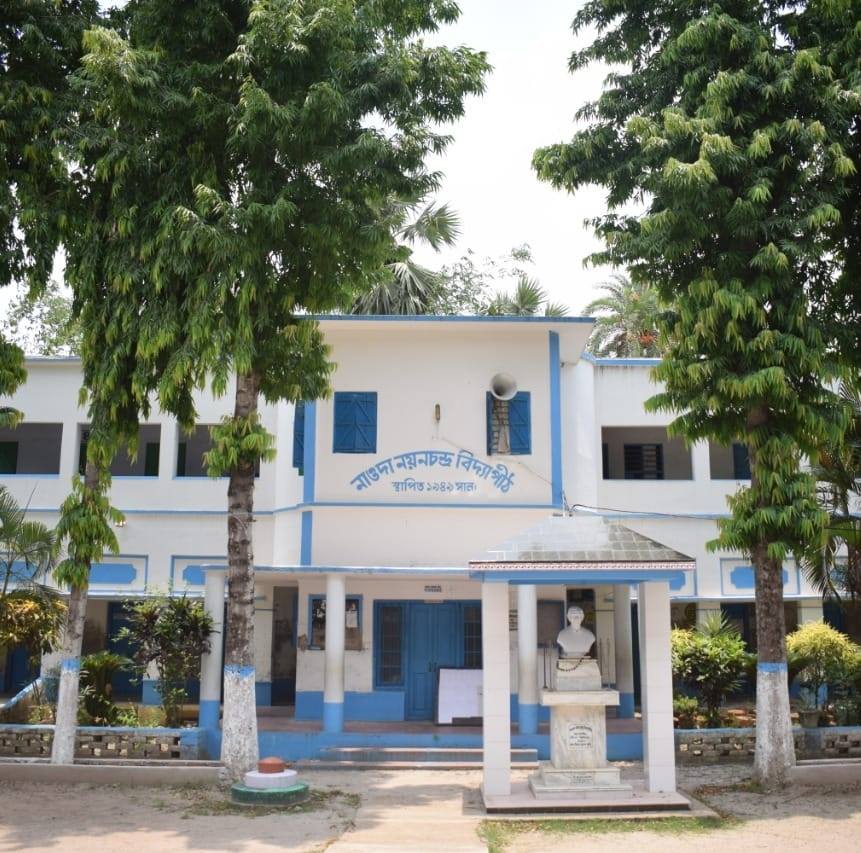 English teacher beaten up by student's family in Howrah