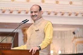 भारत एक प्रमुख अंतरिक्ष शक्ति बनने की दिशा में बढ़ रहा है आगे : बिरला