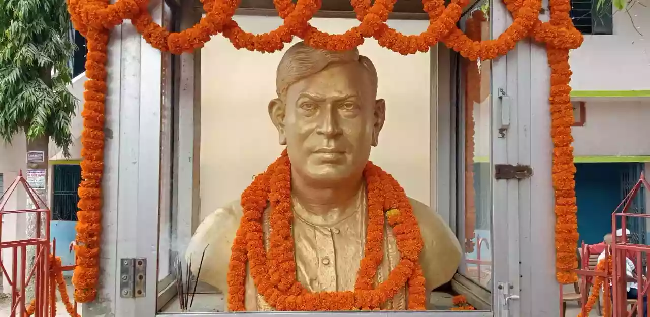 अपने जन्मभूमि पर श्रद्धापूर्वक याद किए गए राष्ट्रकवि रामधारी सिंह दिनकर