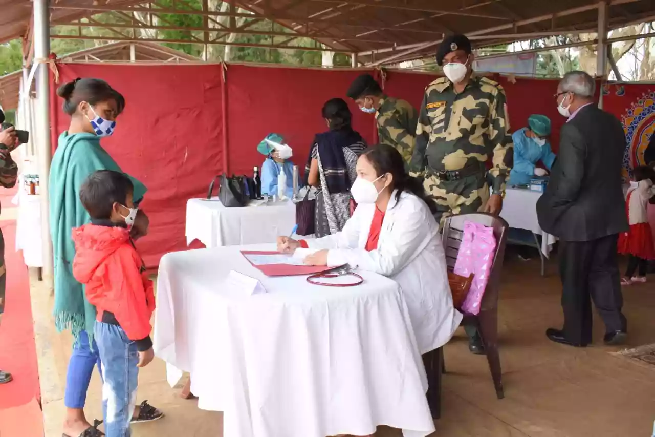 BSF extends helping hand to border residents with free medical camp in Dinajpur