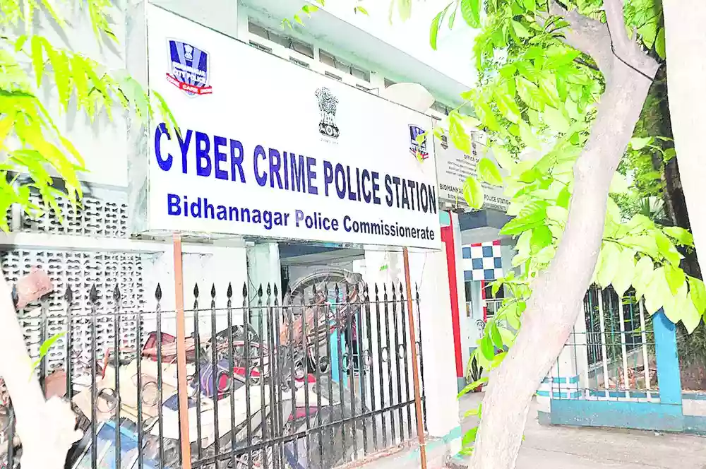 Newtown scam unveiled: Police raid fake call center, 8 culprits arrested