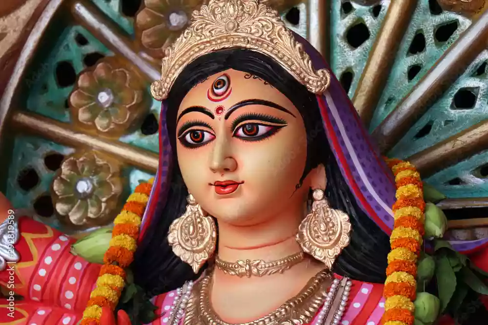 Housewife creates Durga Idol from lemons in South 24 Parganas | Watch video