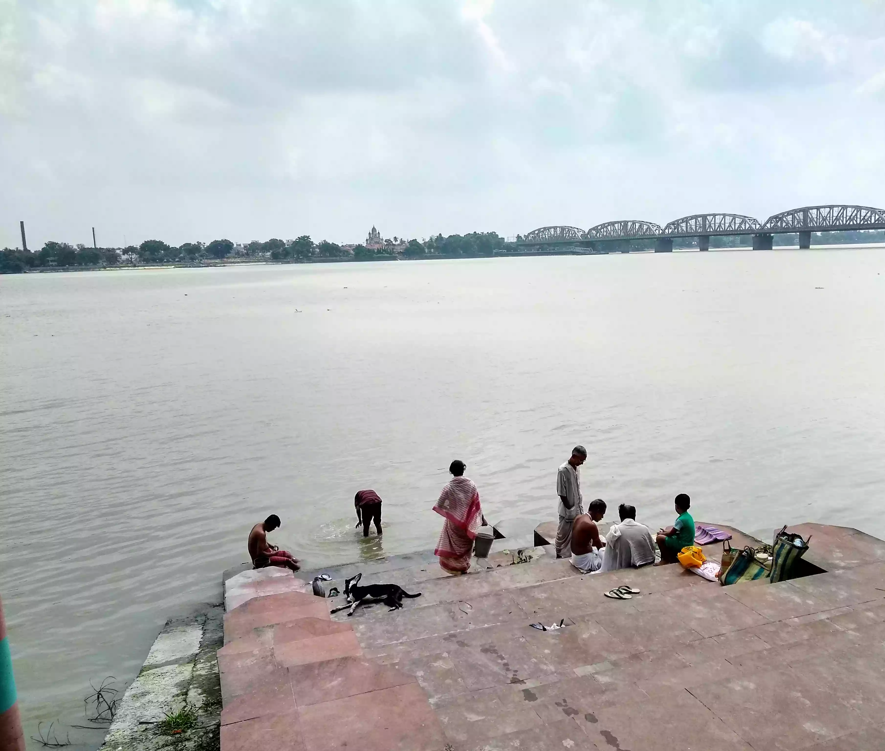 Tragic drowning incident claims lives at Uttarpara ganga ghat