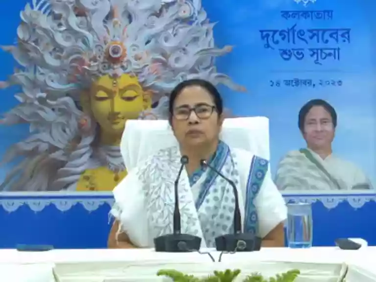 महालया पर सीएम ने किया आलो दाओ एलबम रिलीज, जागो बांगला के उत्सव अंक का लोकार्पण
