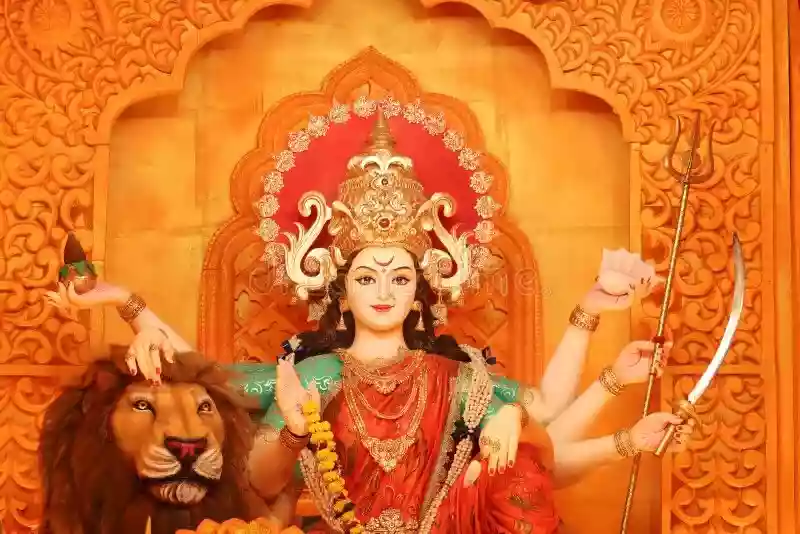 WB prepares for pandal-hopping bonanza on Chaturthi, clear skies predicted