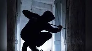 Unidentified thieves rob 2 businessman's houses on Dashami Night