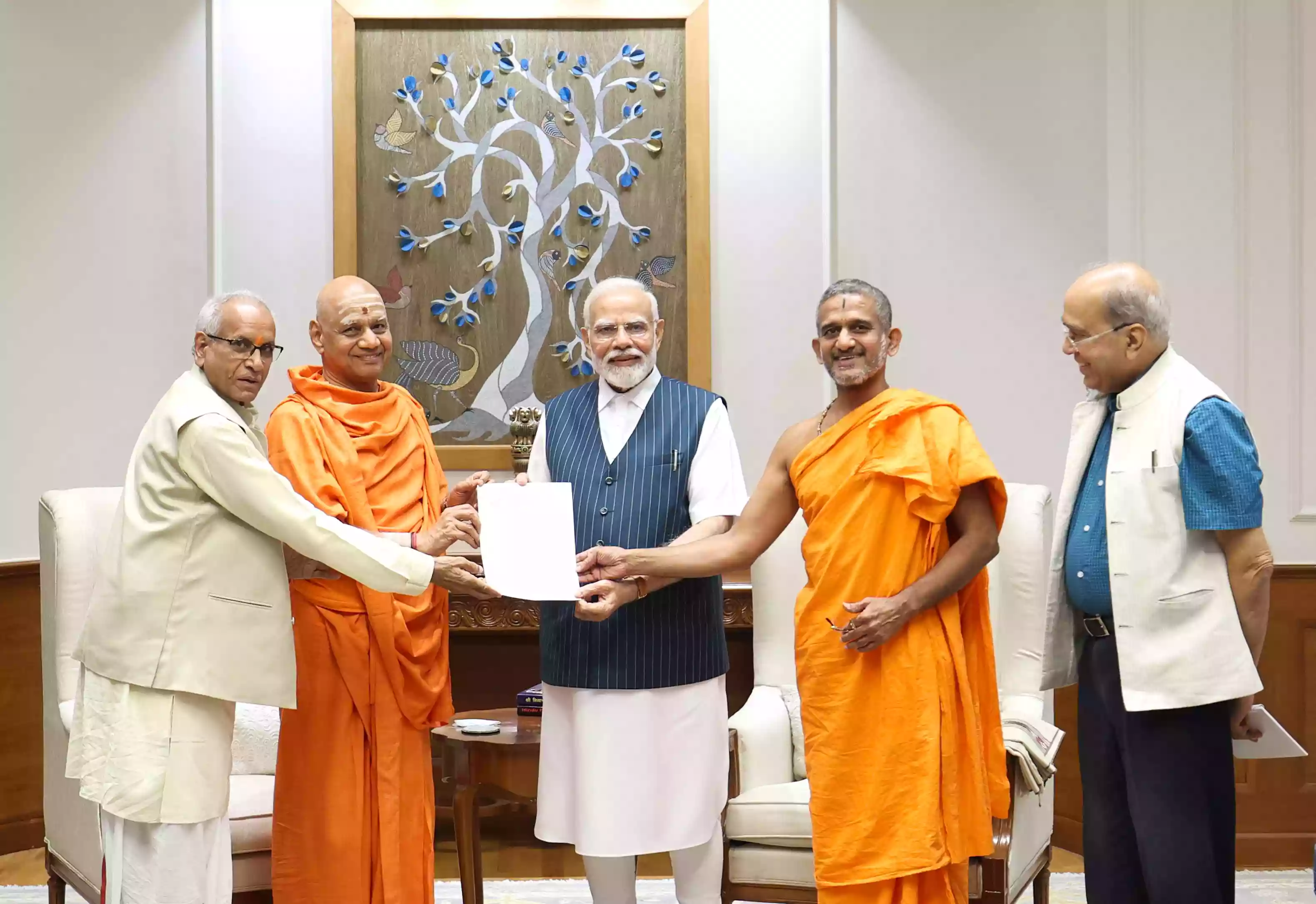 PM Modi's exclusive invitation to Ayodhya Ram Temple inauguration sparks political controversy