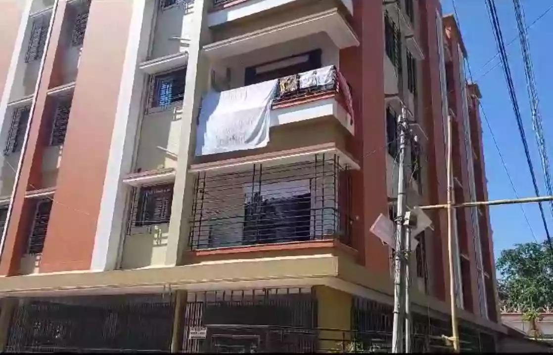 Armed criminals attack Rajya Sabha MP Prakash Chik Baraik's flat in Alipurduar; Three arrested