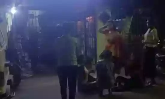 Transgender assaulted in Howrah: outrage erupts, Police station surrounded | Watch Video