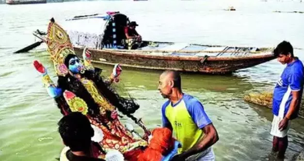 Post kali puja immersions witness violations of cracker rules after 9 PM in Kolkata localities