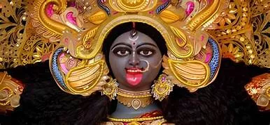Controversy erupts over Kali Puja collection; Police personnel assaulted at New Market station, five injured