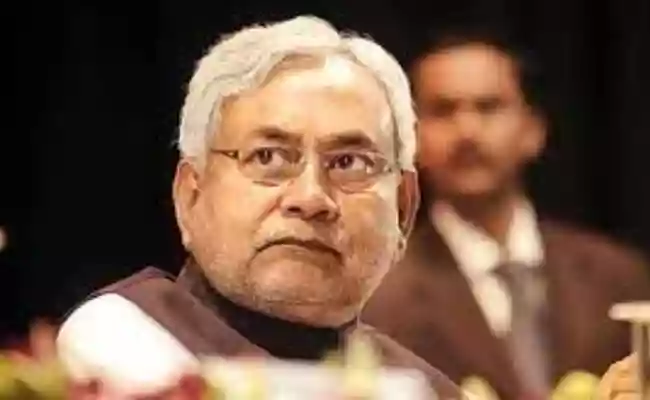 बिहार में रक्षाबंधन-तीज की छुट्टियां गायब, ईद-बकरीद पर दो दिन की छुट्टी