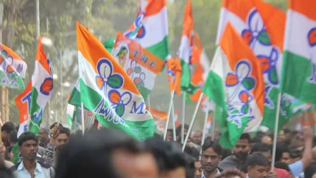 State wide Trinamool protest over central dues causes traffic in  North Kolkata