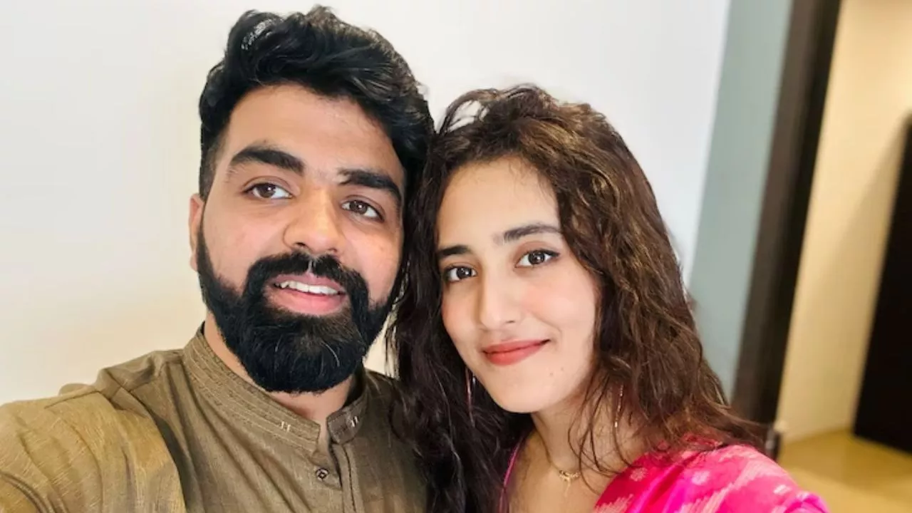 From rejected visas to 'dhol' beats: Pakistani woman's 5-year journey to marry Kolkata fiance