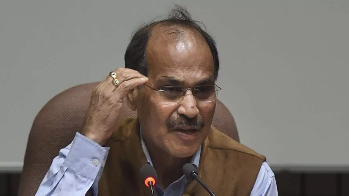मोइत्रा मामले में आचार समिति की रिपोर्ट को पढ़ने के लिए मिले और समय : कांग्रेस