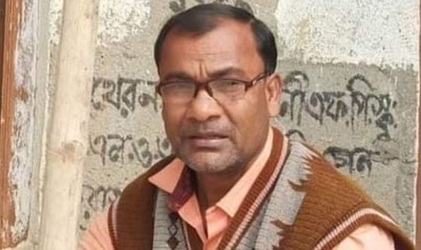 53-Year-old teacher hit by train while talking on phone near Sealdah station, dies