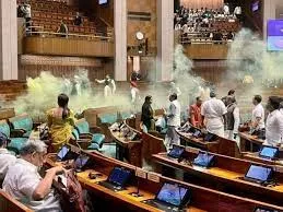 स्मोक कांड का सामने आया बंगाल कनेक्शन, बड़ाबाजार के ललित झा मास्टरमाइंड