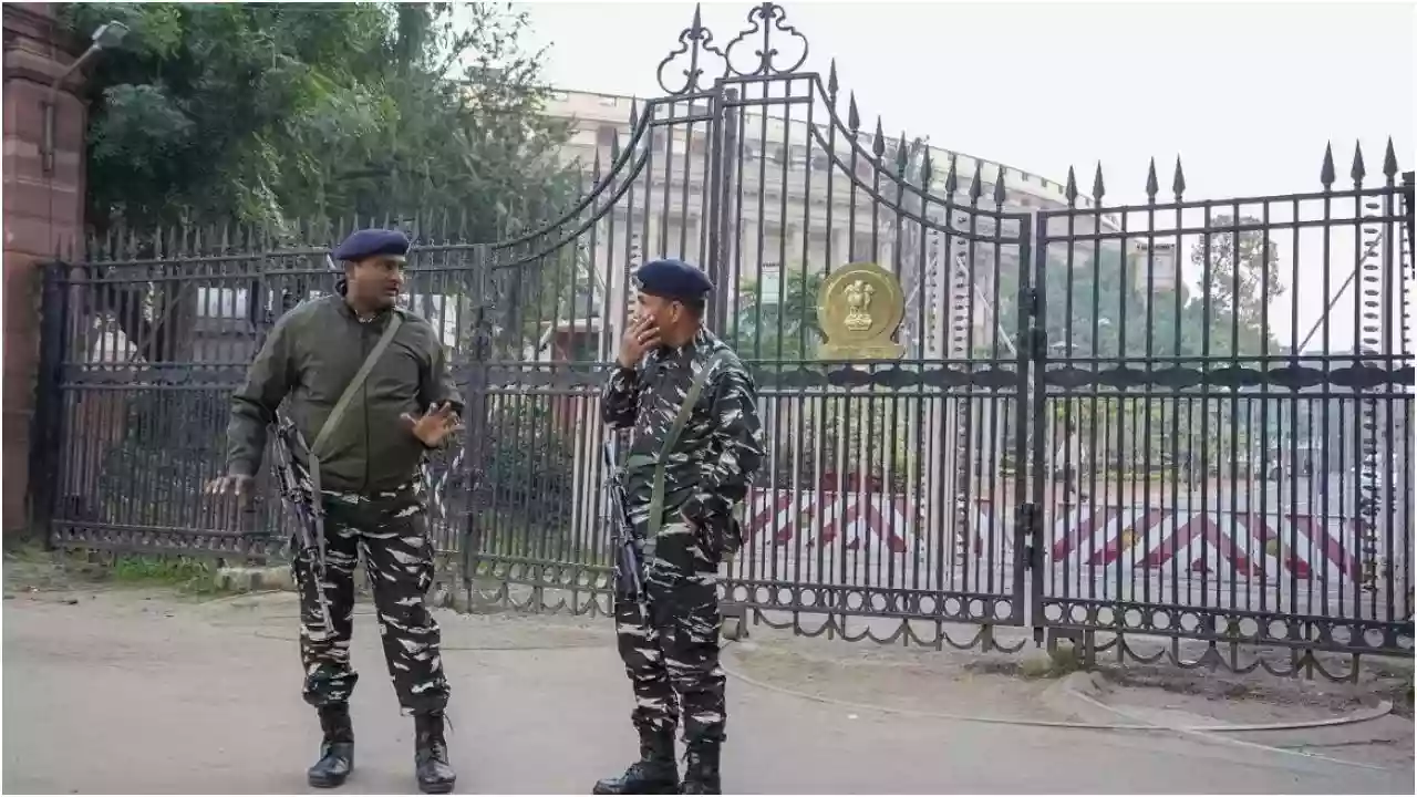 संसद सुरक्षा उल्लंघन की वारदात को 'रिक्रिएट' करेगी पुलिस