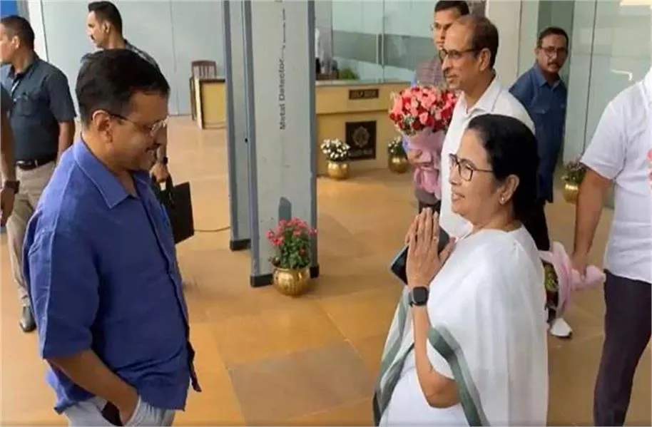 CM Mamata Banerjee meets Arvind Kejriwal ahead of India Alliance meeting