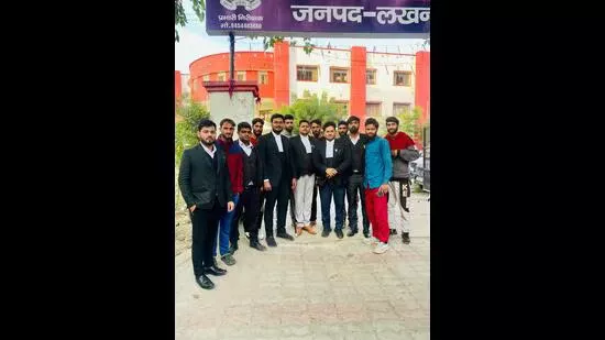 Group of lawyers secures release for Kashmiri vendors detained in Lucknow 