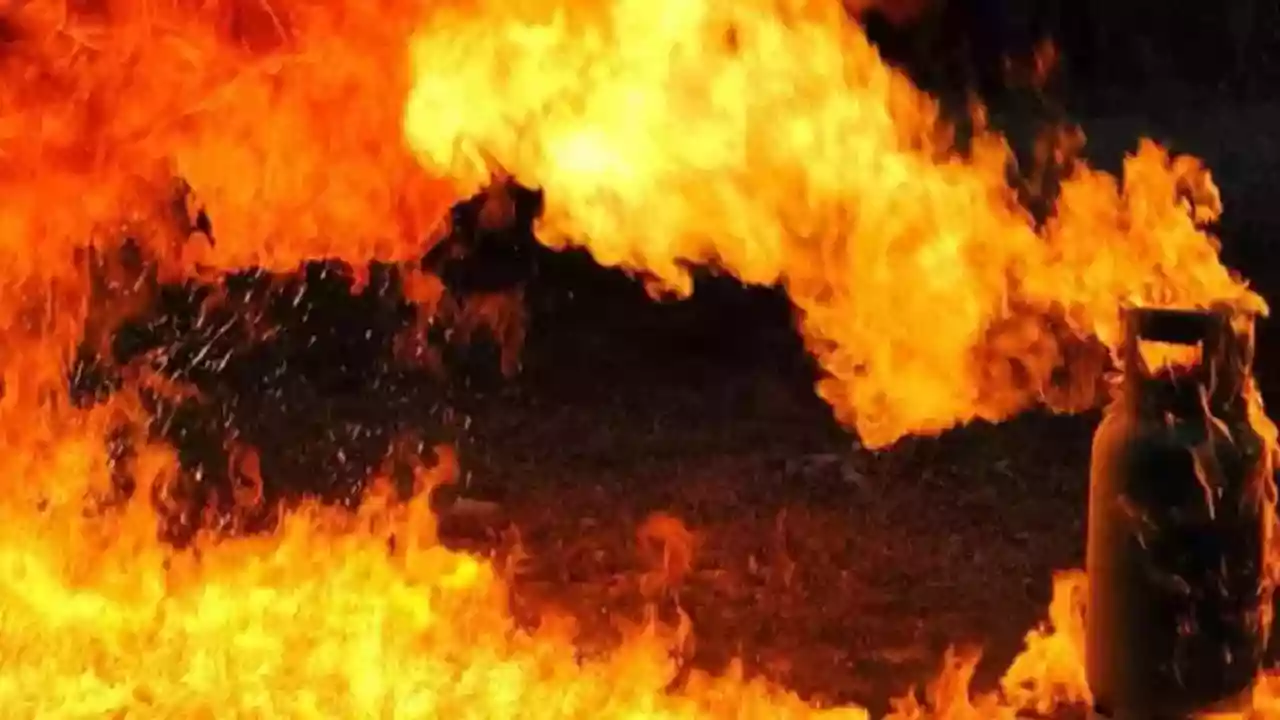 Gas cylinder explosion in Paschim Medinipur factory leaves six labourers seriously injured