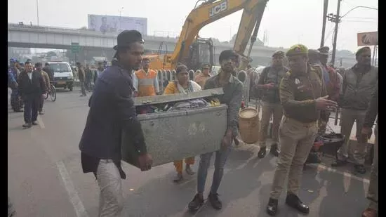 Unruly scenes in Lucknow's Akbarnagar as residents resist demolition drive