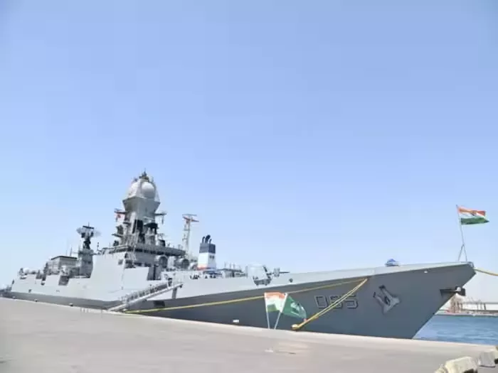  Indian Navy responds to ship hijacking near Somalia, 15 indian crew aboard