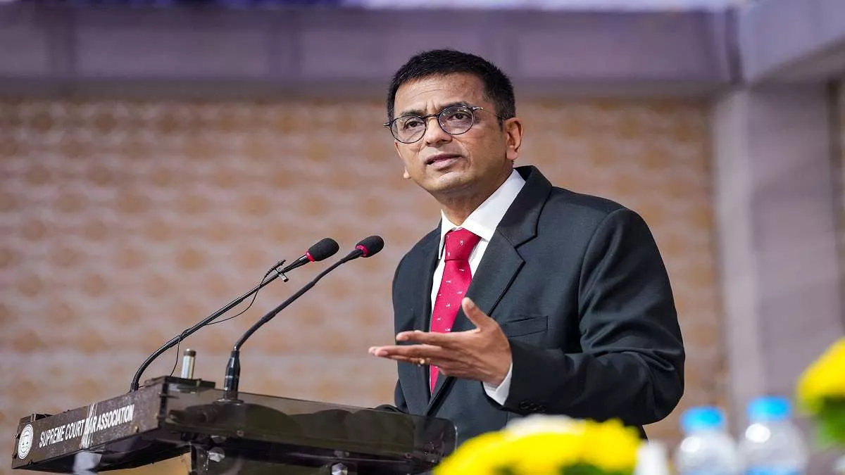 'You Brought Bottles With You?': CJI Chandrachud surprised as 2 whiskey bottles presented in SC hearing