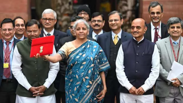 स्टार्टअप को छूट, 2 करोड़ घर; टैक्स स्लैब बेअसर; जानें- अंतरिम बजट की 10 बड़ी बातें