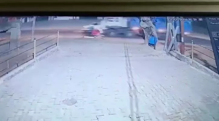 Mother-son duo run over by dumper truck in Kaushambi, UP