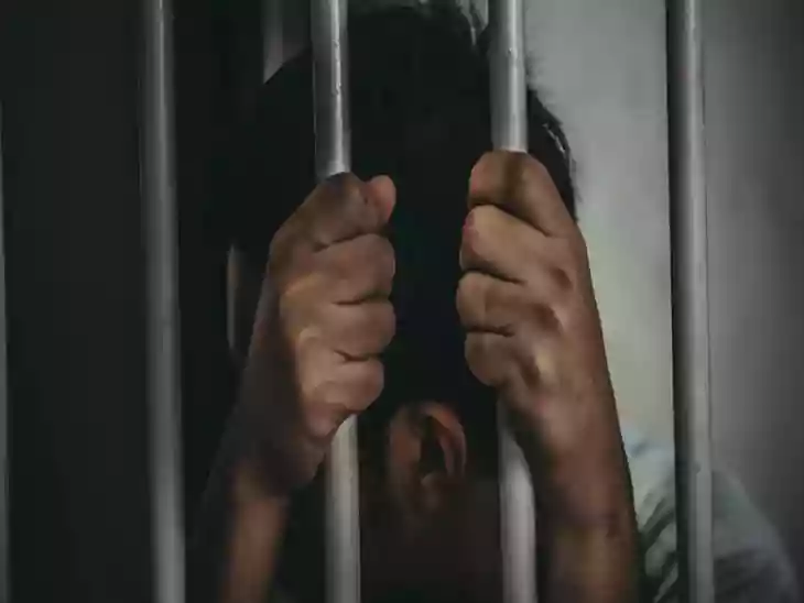  Lok Sabha introduces bill with 10-year jail, Rs 1 crore fine for paper leaks