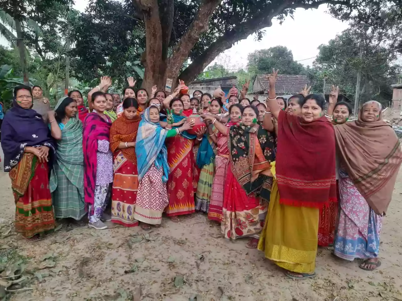 लोकसभा चुनाव से पहले बंगाल के बजट में  सब पर  बरसी 'ममता'