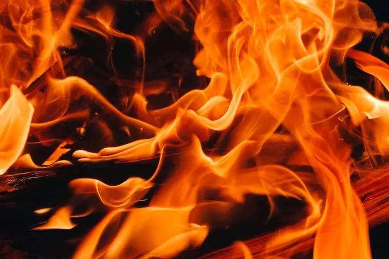 Fire breaks out at Shyamnagar waverly jute mill
