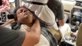 पुलिस की गाड़ी में चढ़ते समय धक्का मुक्की, प्रदेश भाजपा अध्यक्ष हुए बेहोश