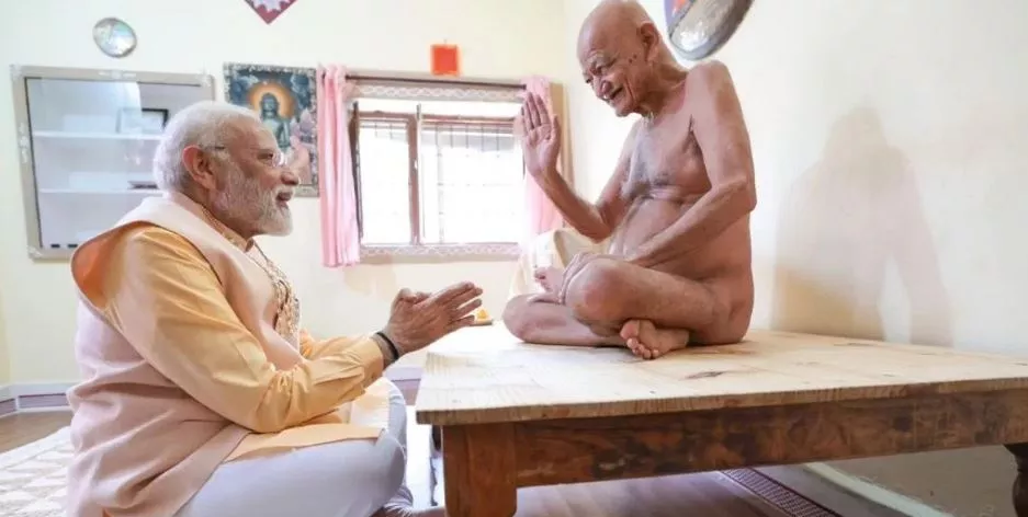 Jain Monk Acharya Shri 108 Vidyasagar Ji Maharaj passes away