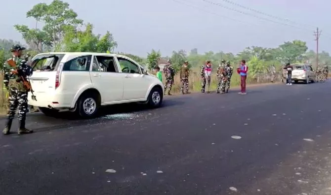 Mob attacks hideout of absconding TMC leader's brother in Sandeshkhali