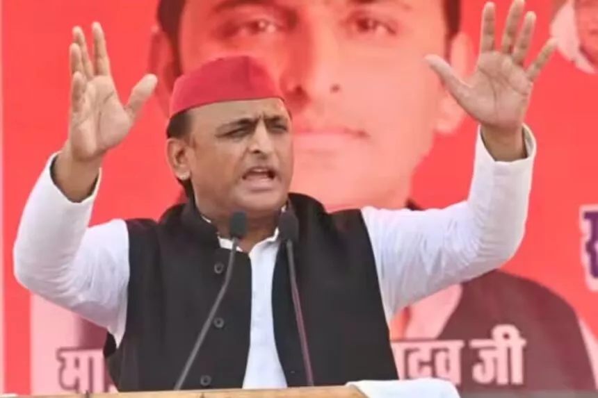अवैध खनन मामले में सीबीआई ने अखिलेश यादव को भेजा समन