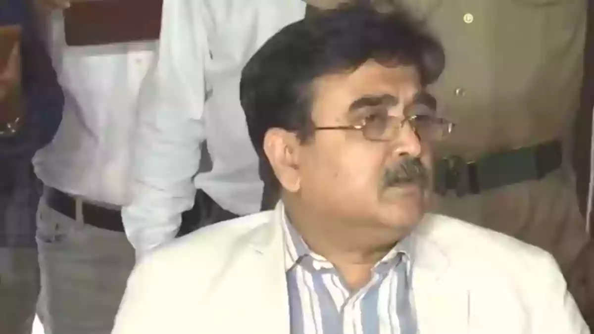 कलकत्ता हाई कोर्ट के न्यायाधीश अभिजीत गांगुली ने दिया इस्तीफा