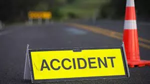 17 injured in bus-tanker crash near Balibhasa toll plaza