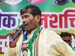पशुपति पारस नहीं लड़ेंगे लोकसभा चुनाव, खुद को बताया मोदी का परिवार, हाजीपुर में चिराग का रास्ता साफ