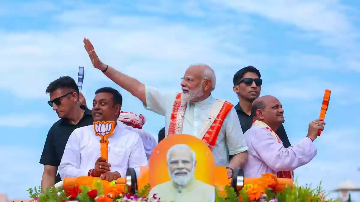 '4 generations of Gandhi family insulted indian constitution': PM Modi slams Congress