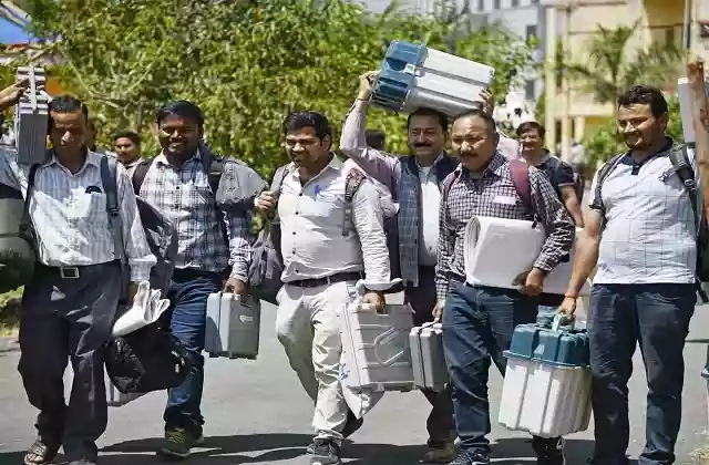 थम गया छठवें चरण का चुनाव प्रचार, दिल्ली-हरियाणा समेत 8 राज्यों की 58 सीटों पर होगा मतदान