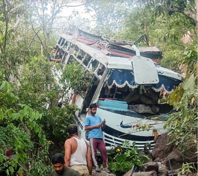 ममता ने जम्मू-कश्मीर में तीर्थयात्रियों पर आतंकी हमले की त्वरित जांच की मांग की