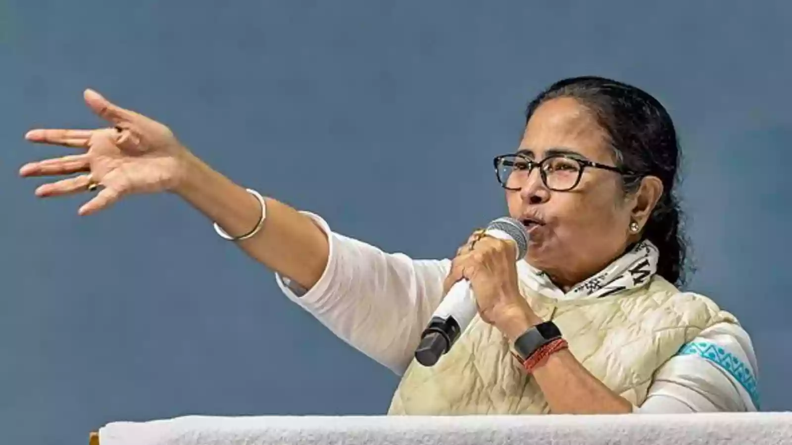 Mamata Banerjee to convene cabinet meeting on June 26