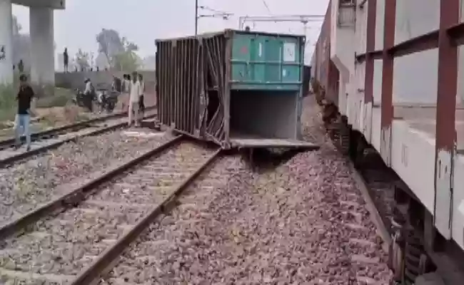 8 coaches of goods train derail on Delhi-Amritsar route, services hit