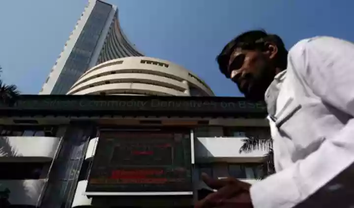 Market touches new high, Sensex cross 80,000 mark