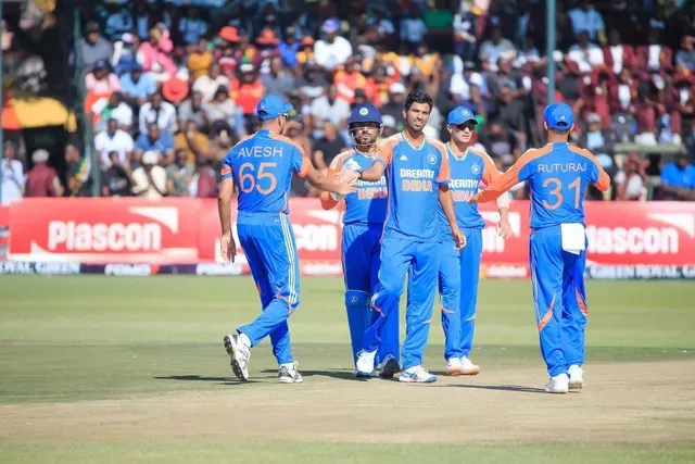 जिम्बाब्वे ने 100 रन से गंवाया दूसरा टी-20, मुकेश-अवेश को 3-3 विकेट