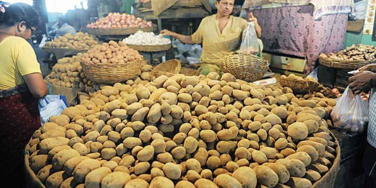 Click to know Potato prices in Kolkata